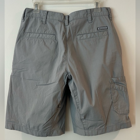 Dickies (Temp-IQ) Mens Shorts. Size 32w - Picture 2 of 2